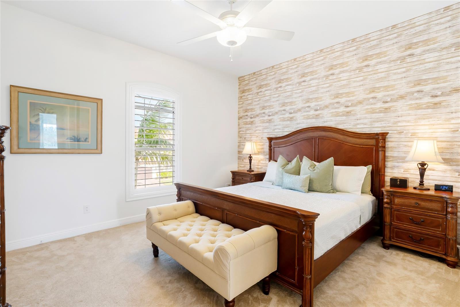 356 BELLEAIR DR NE, ST PETERSBURG, FL — photo 41