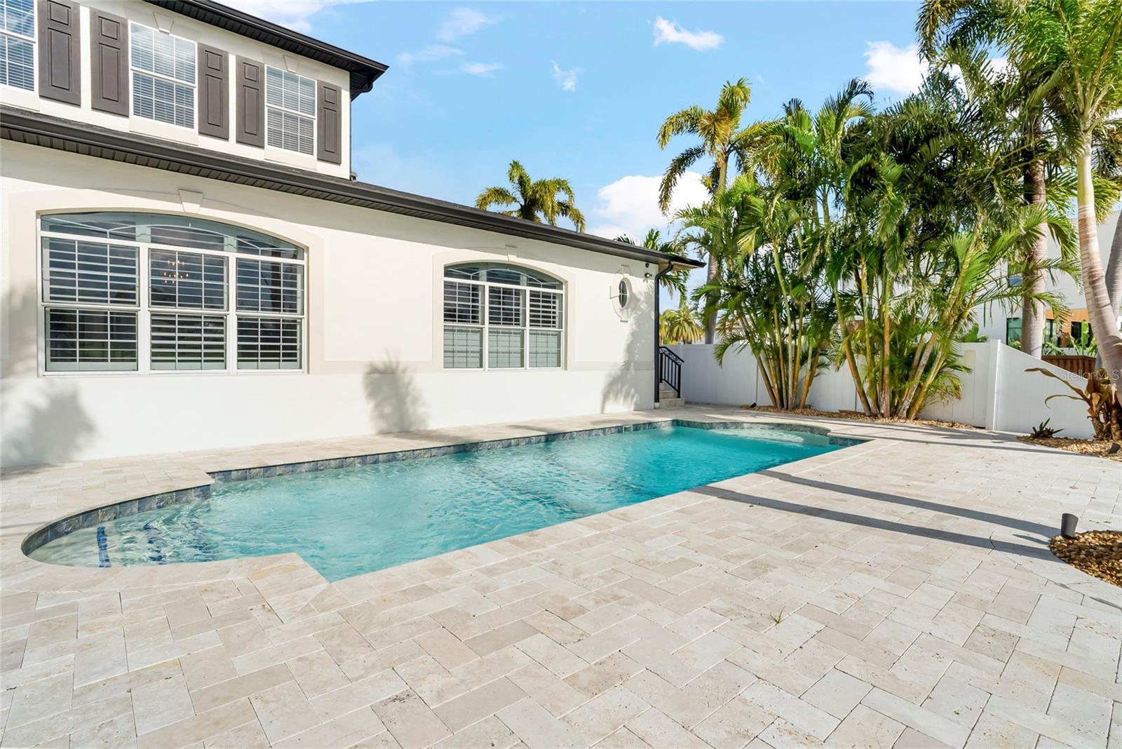 356 BELLEAIR DR NE, ST PETERSBURG, FL — photo 65