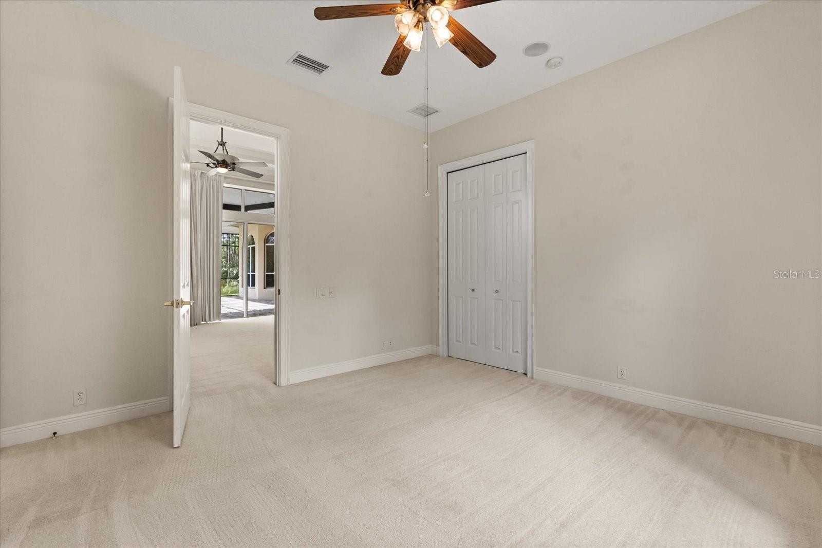 420 VALLEY STREAM DR, GENEVA, FL — photo 31