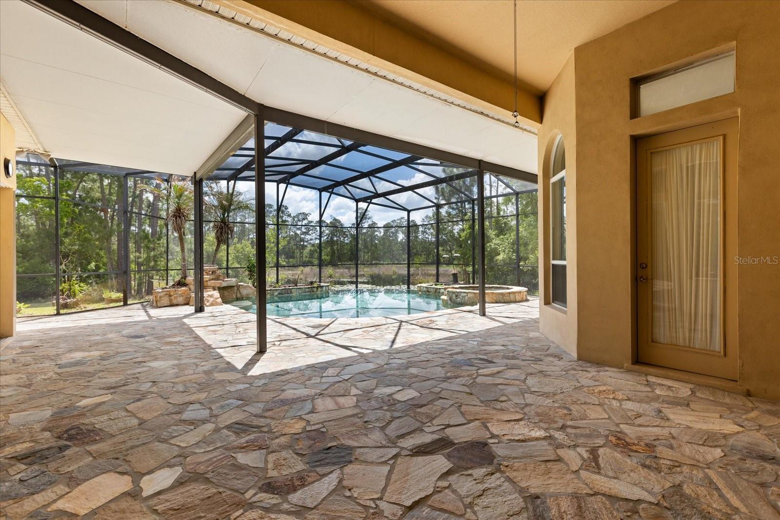 420 VALLEY STREAM DR, GENEVA, FL — photo 36