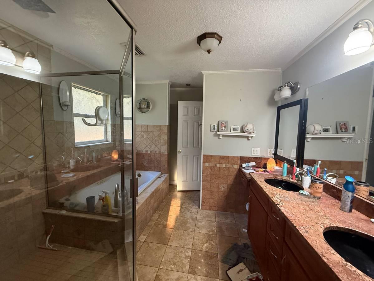 101 WALKER DR, INTERLACHEN, FL — photo 4