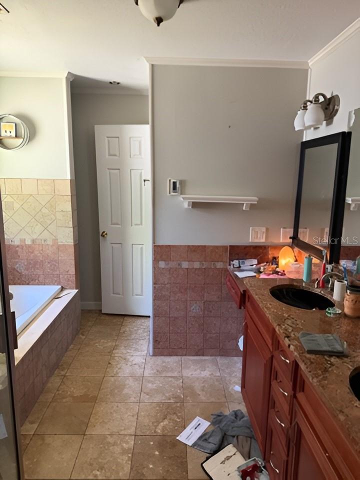 101 WALKER DR, INTERLACHEN, FL — photo 12