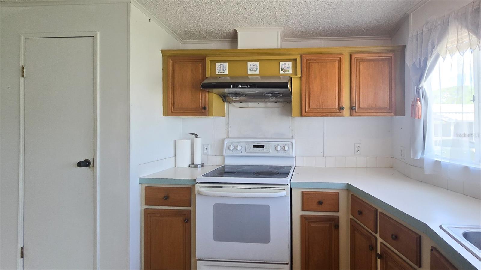 300 BEECH CT, COCOA, FL — photo 12