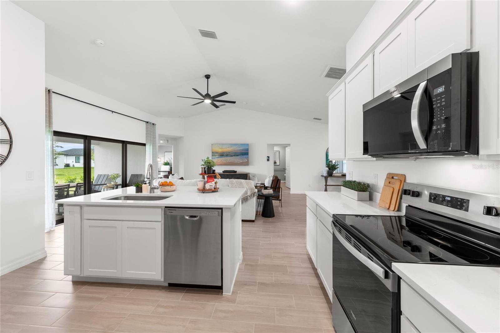 7608 N PRIMROSE DR, CITRUS SPRINGS, FL — photo 12