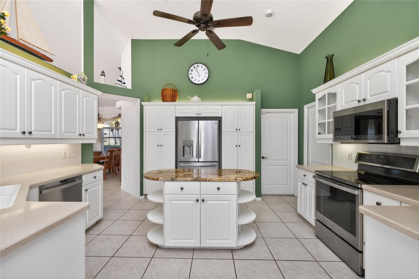 28 MEDALIST CT, ROTONDA WEST, FL — photo 6