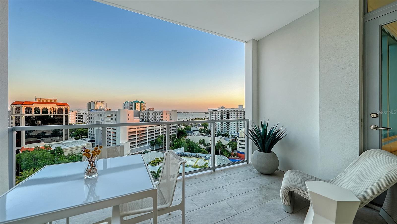 111 S PINEAPPLE AVE #1013, SARASOTA, FL — photo 2