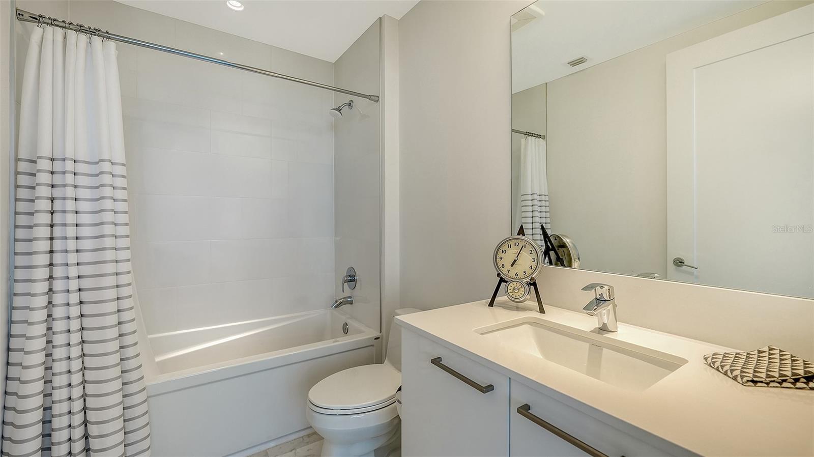 111 S PINEAPPLE AVE #1013, SARASOTA, FL — photo 26