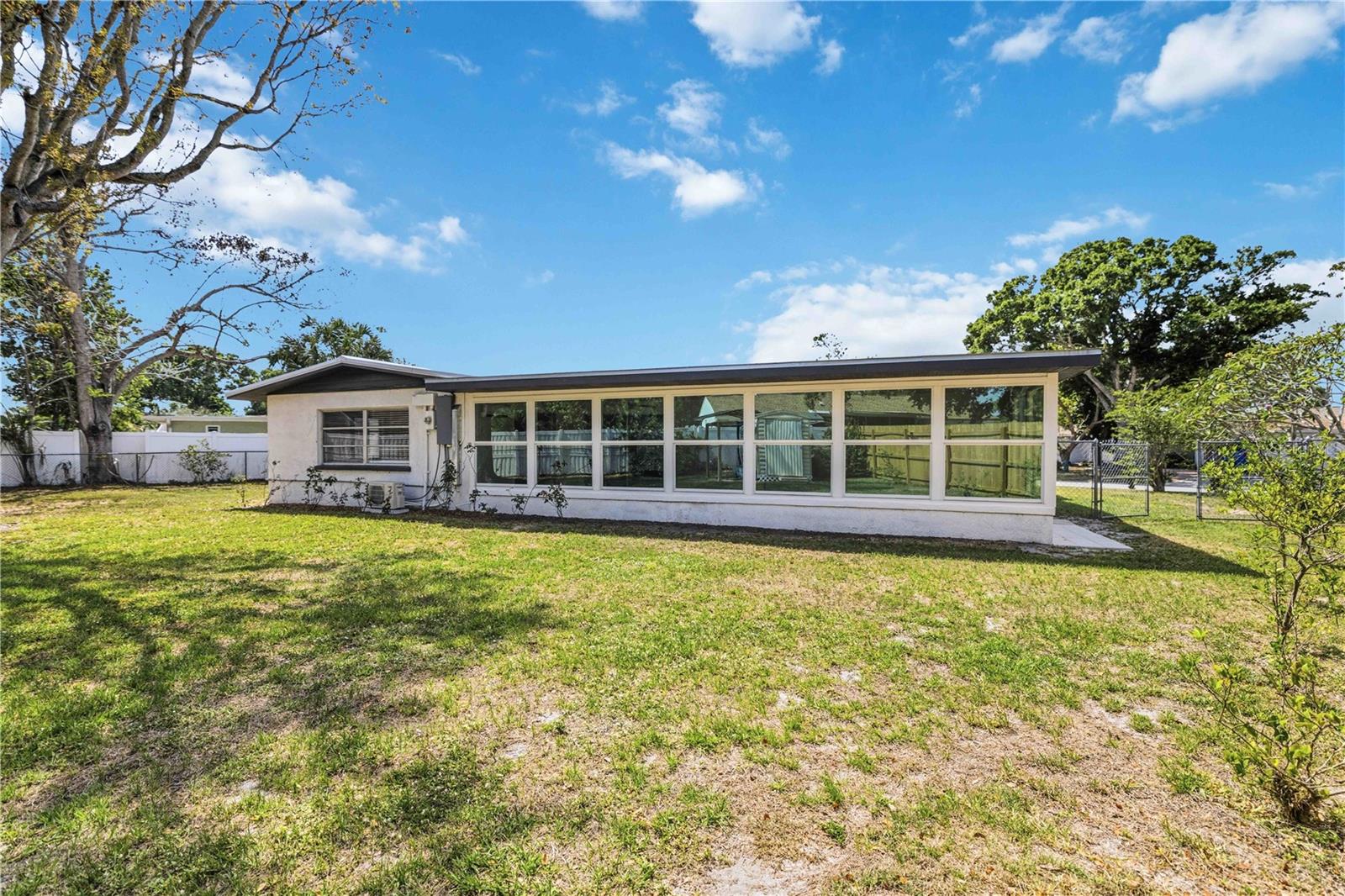 530 SAINT ANDREWS DR, SARASOTA, FL — photo 38