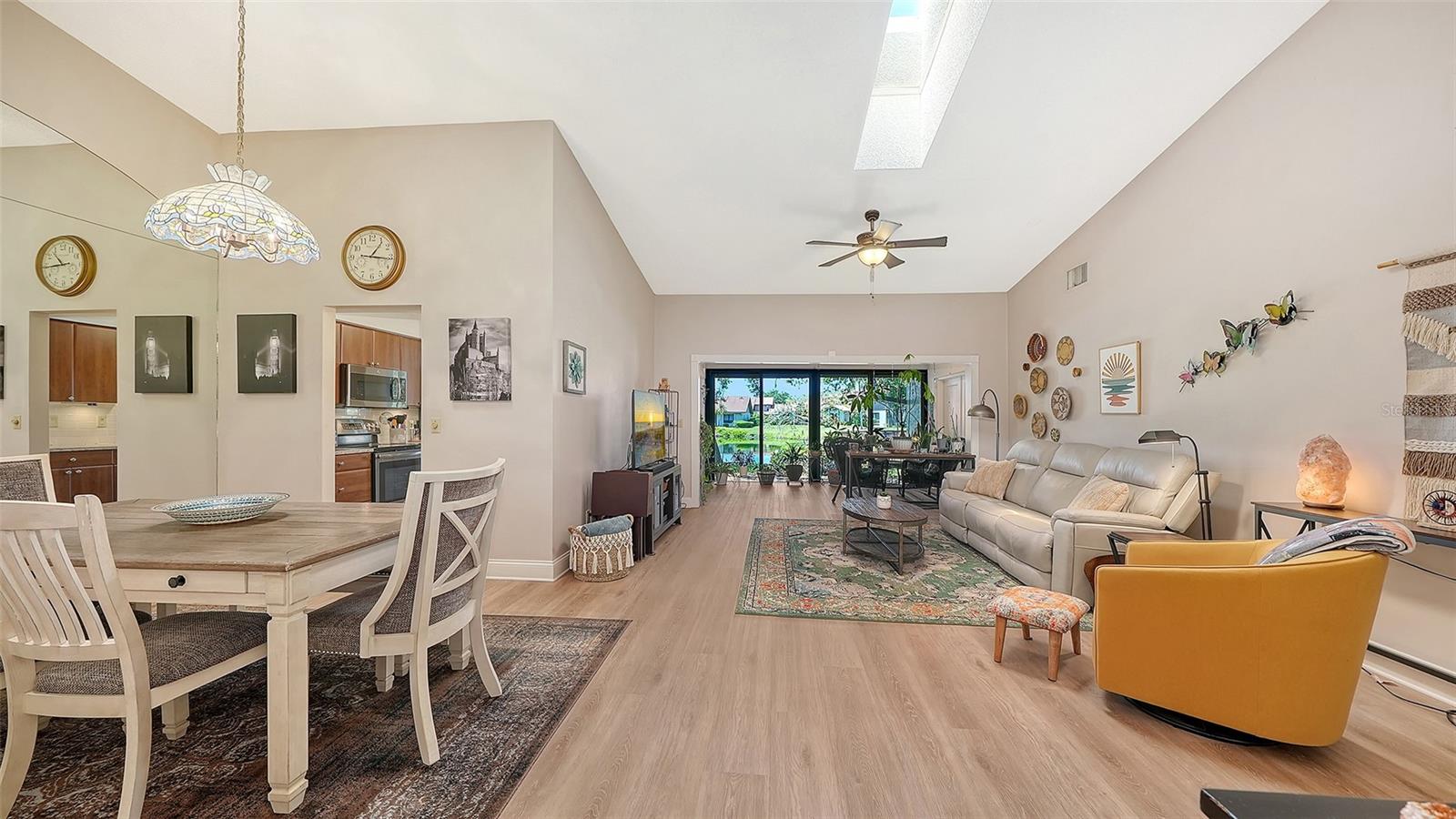 6048 WILSHIRE BLVD #2, SARASOTA, FL — photo 3