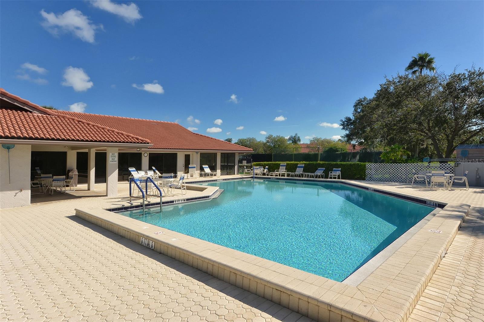 6048 WILSHIRE BLVD #2, SARASOTA, FL — photo 41