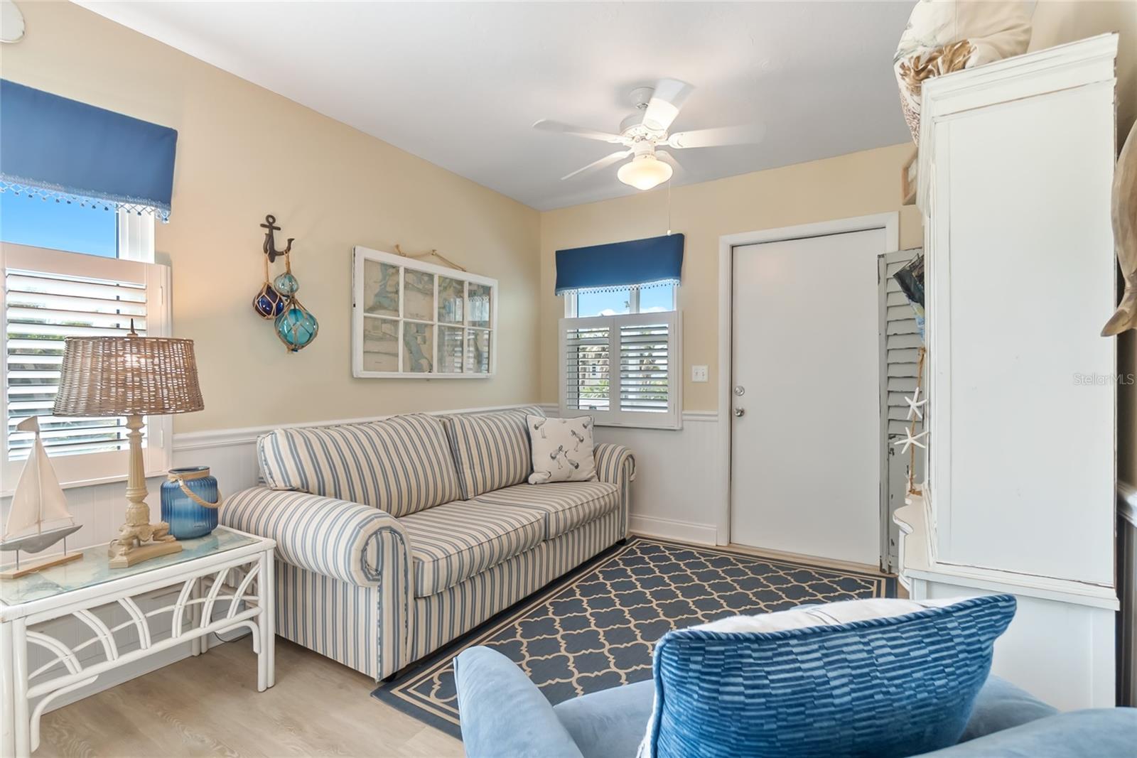 2905 AVENUE C, HOLMES BEACH, FL — photo 9