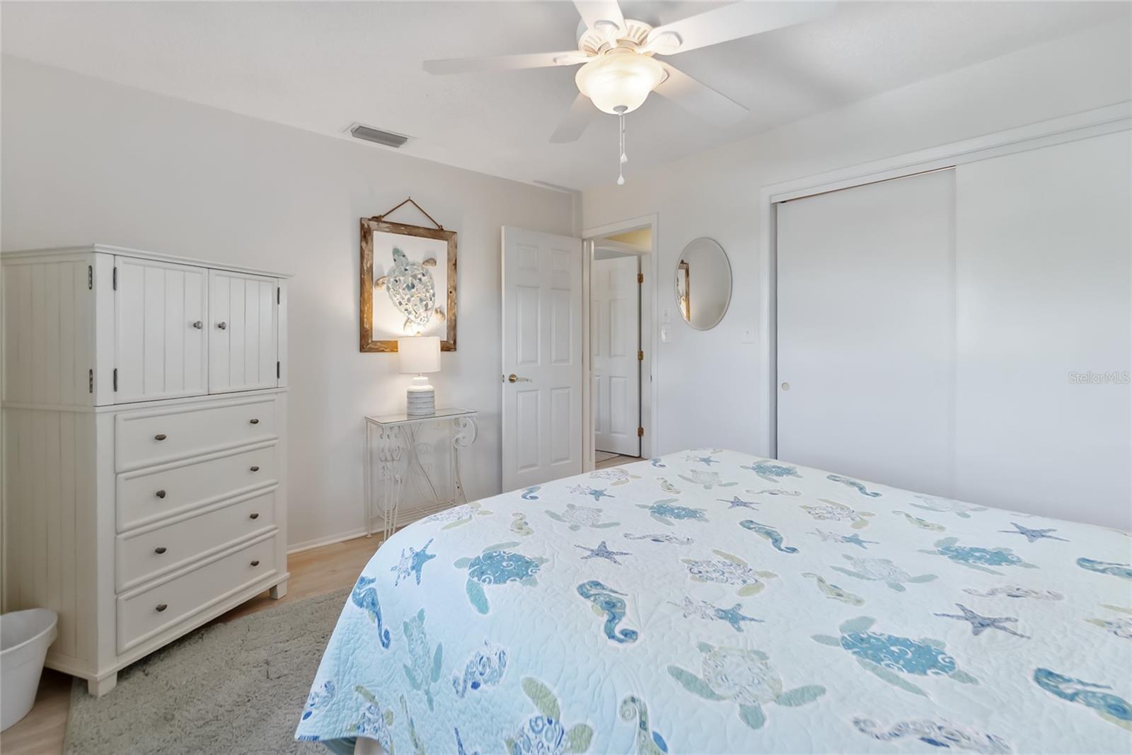 2905 AVENUE C, HOLMES BEACH, FL — photo 25
