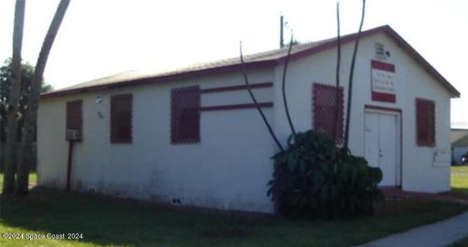 929 S DELEON AVE, TITUSVILLE, FL — photo 2