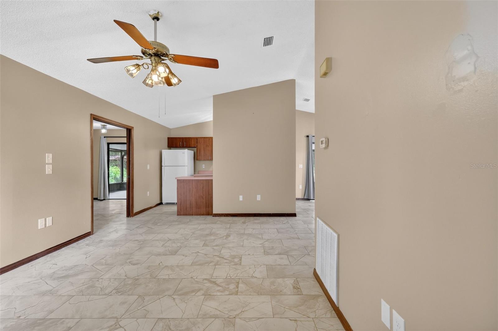 40248 ORANGE CIR, LADY LAKE, FL — photo 7