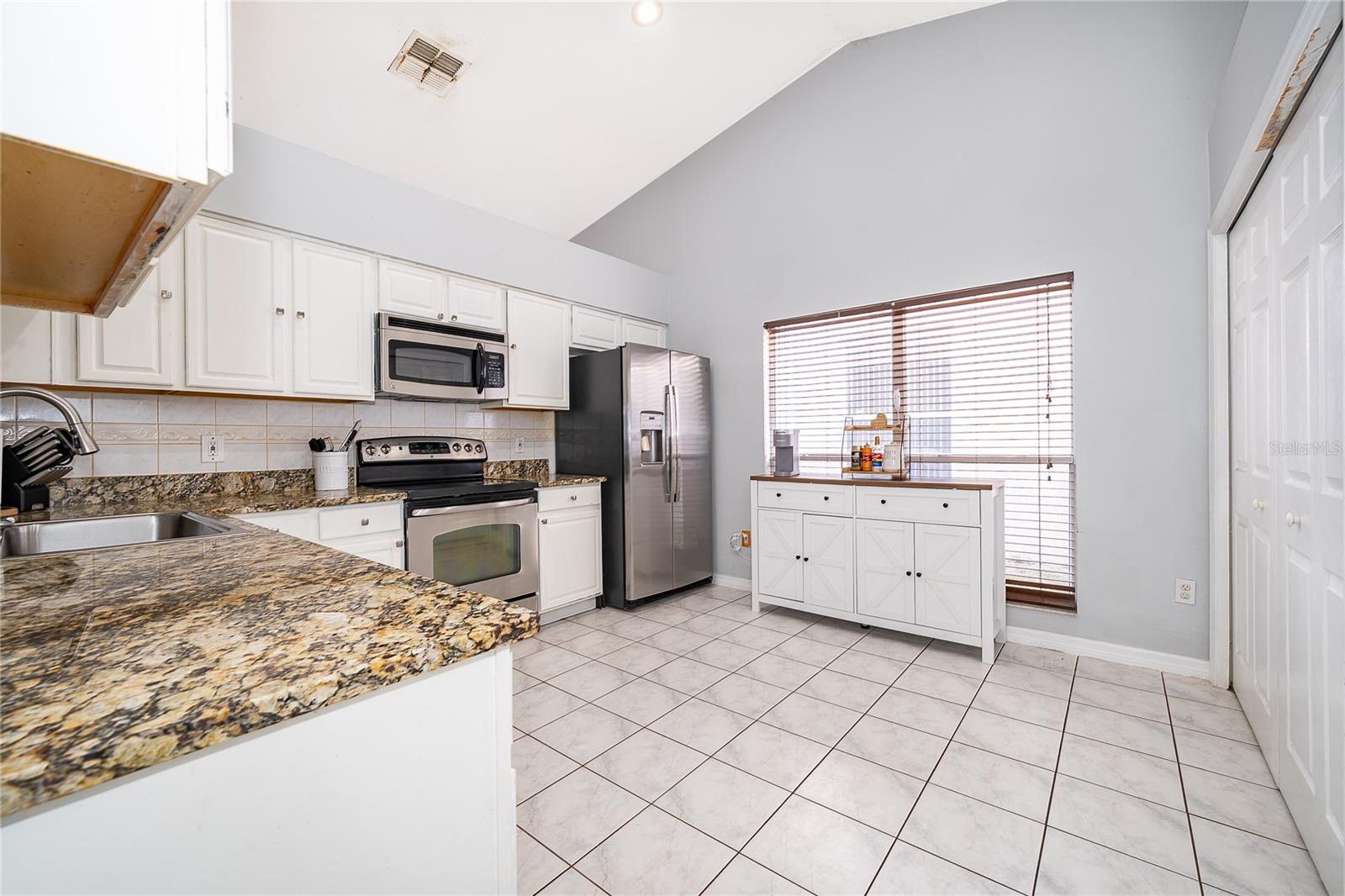 560 PLEASANT GROVE DR, WINTER SPRINGS, FL — photo 5