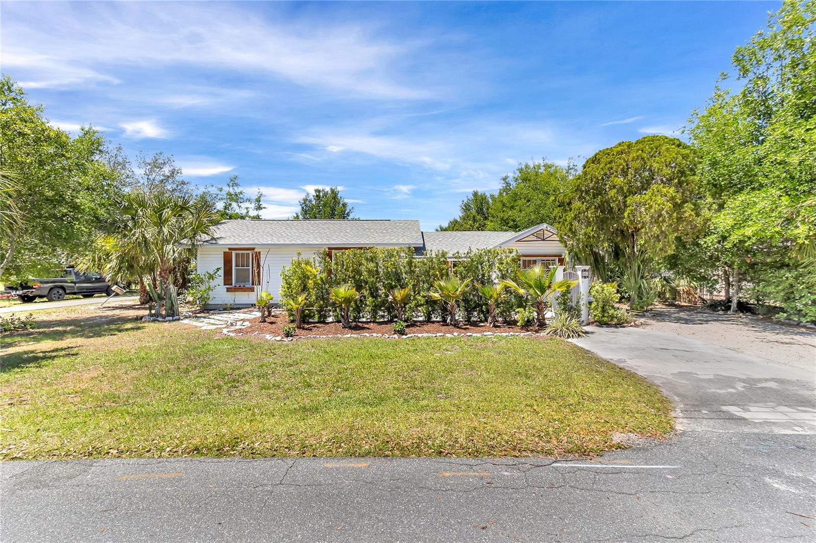 3560 MARTIN AVE, MOUNT DORA, FL — photo 9