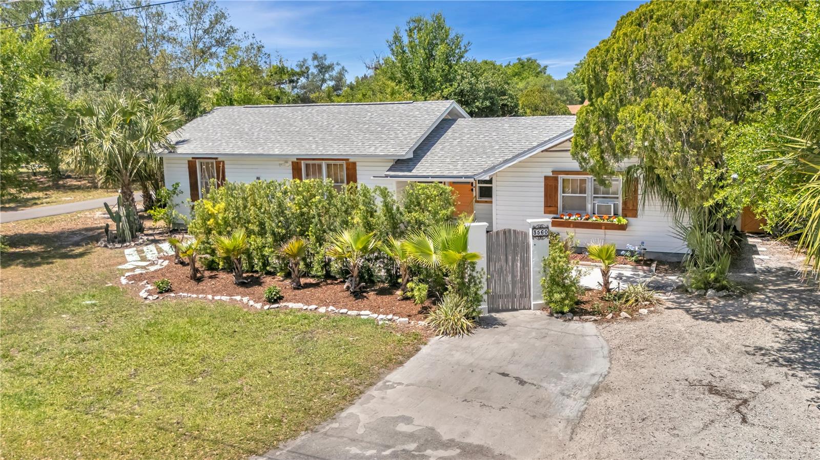 3560 MARTIN AVE, MOUNT DORA, FL — photo 84