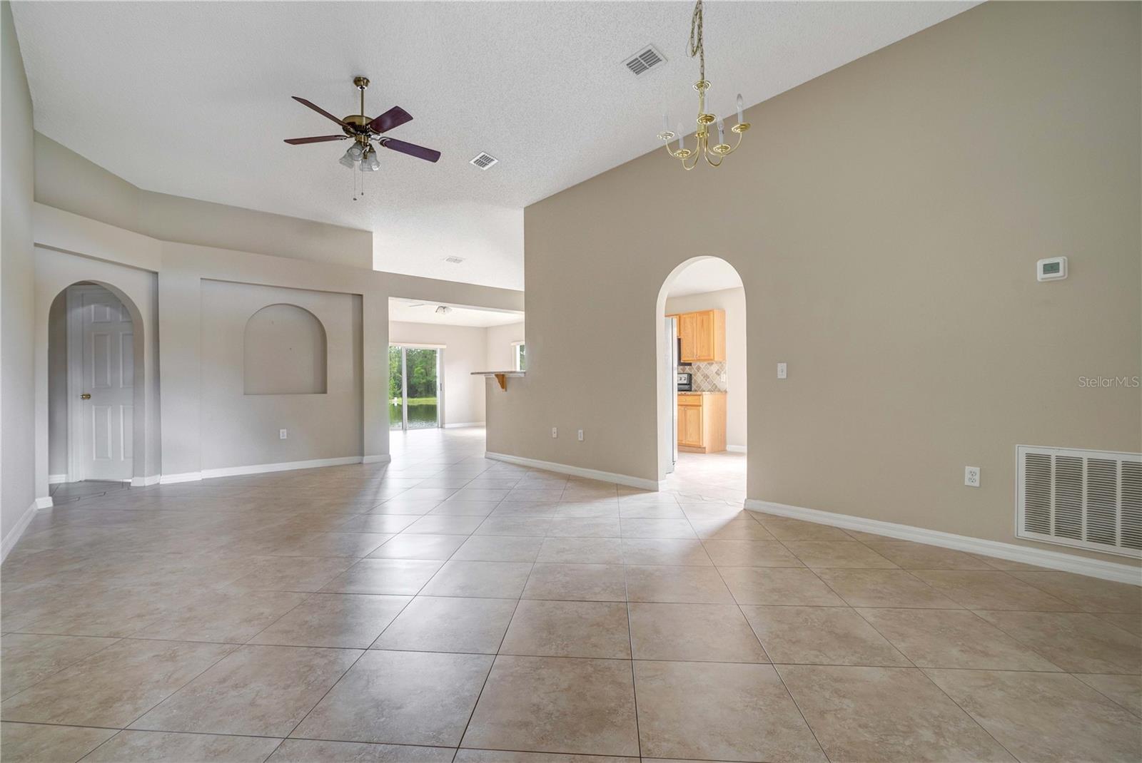 1845 CORNER MEADOW CIR, ORLANDO, FL — photo 2