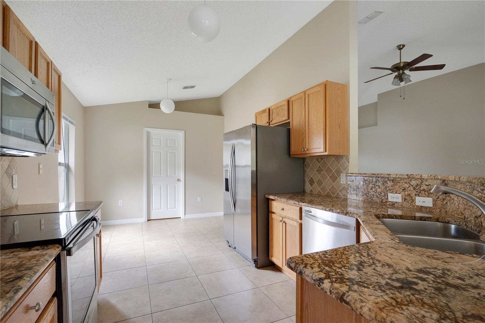 1845 CORNER MEADOW CIR, ORLANDO, FL — photo 7