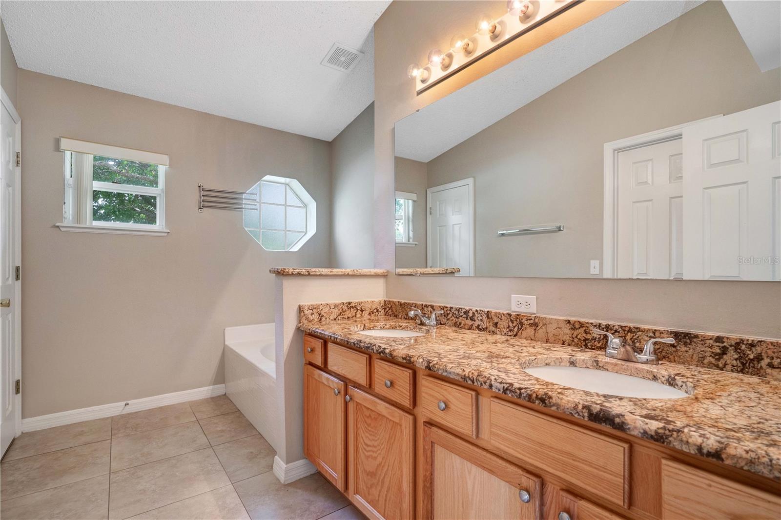 1845 CORNER MEADOW CIR, ORLANDO, FL — photo 11