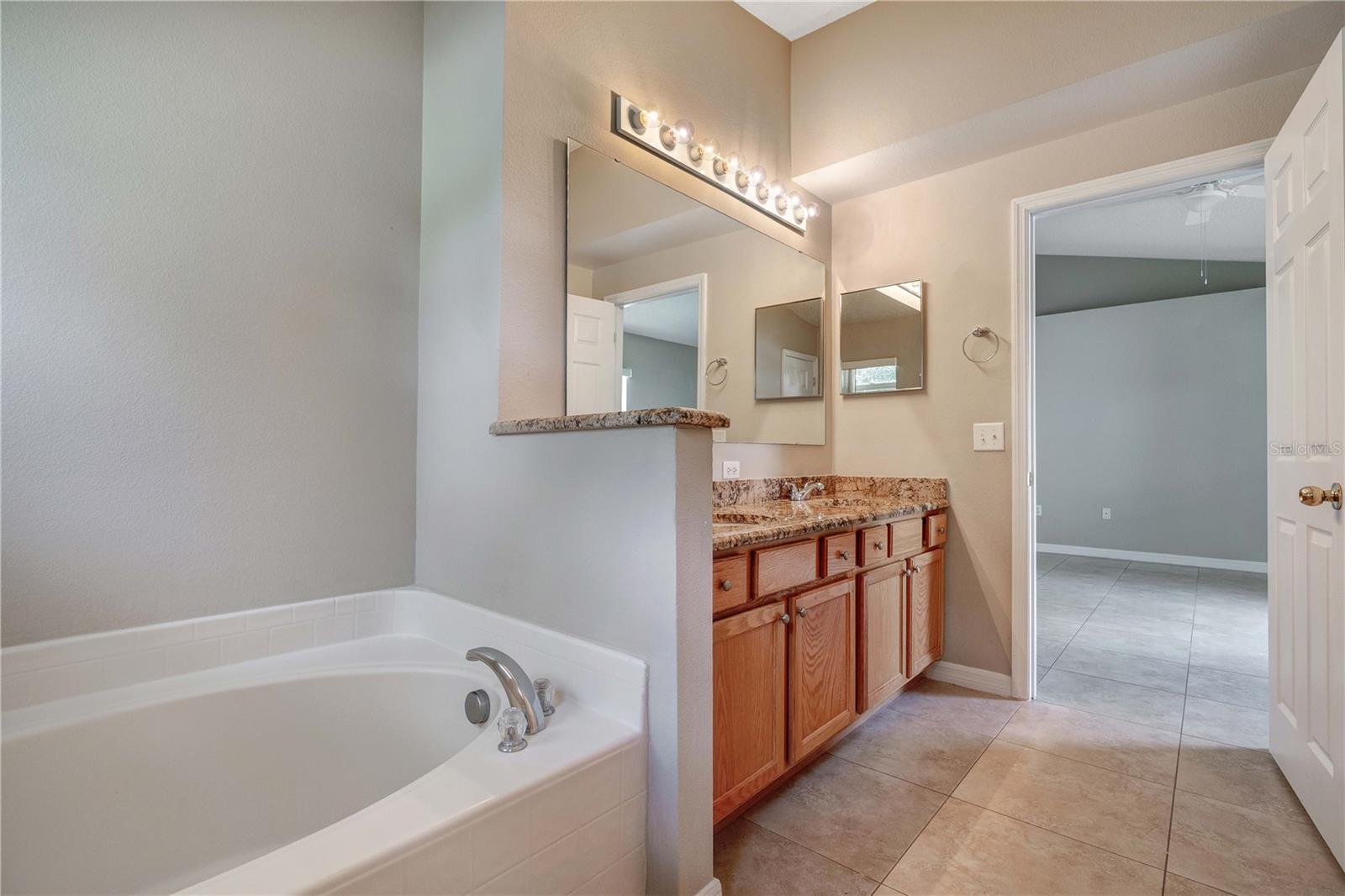 1845 CORNER MEADOW CIR, ORLANDO, FL — photo 12
