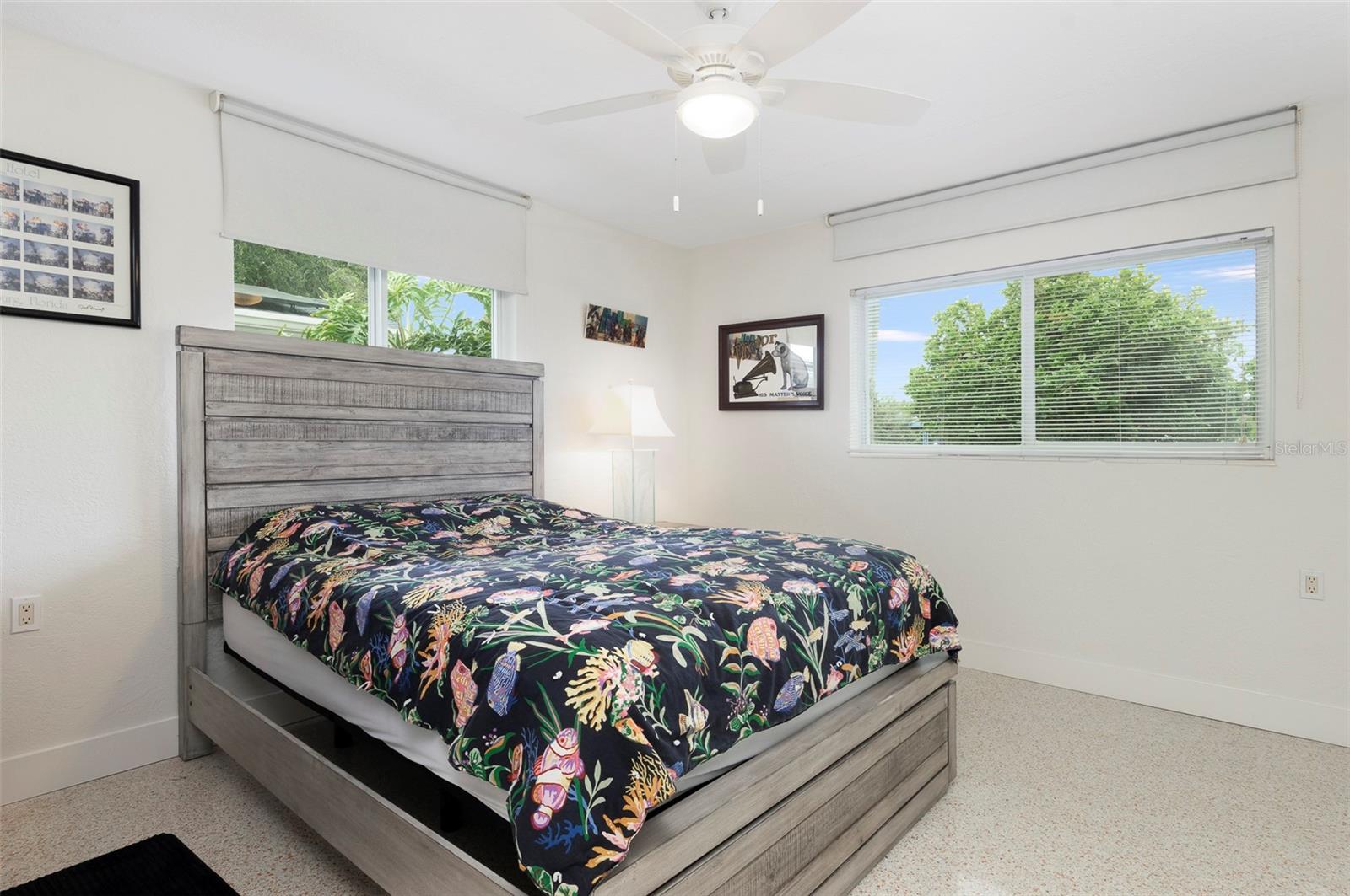 11855 4TH ST E, TREASURE ISLAND, FL — photo 17