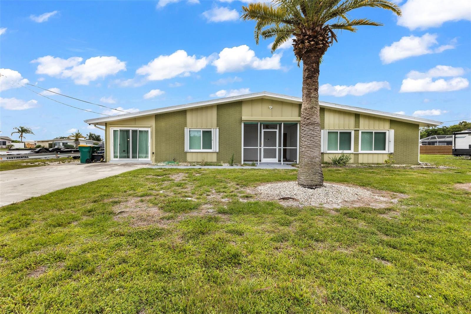 5527 FAIRWAY DR S, PUNTA GORDA, FL — photo 2