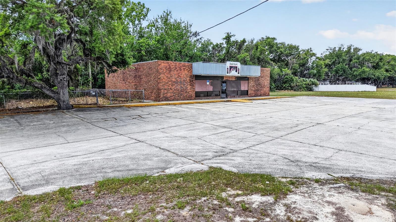 2501 SOUTH ST, LEESBURG, FL — photo 8