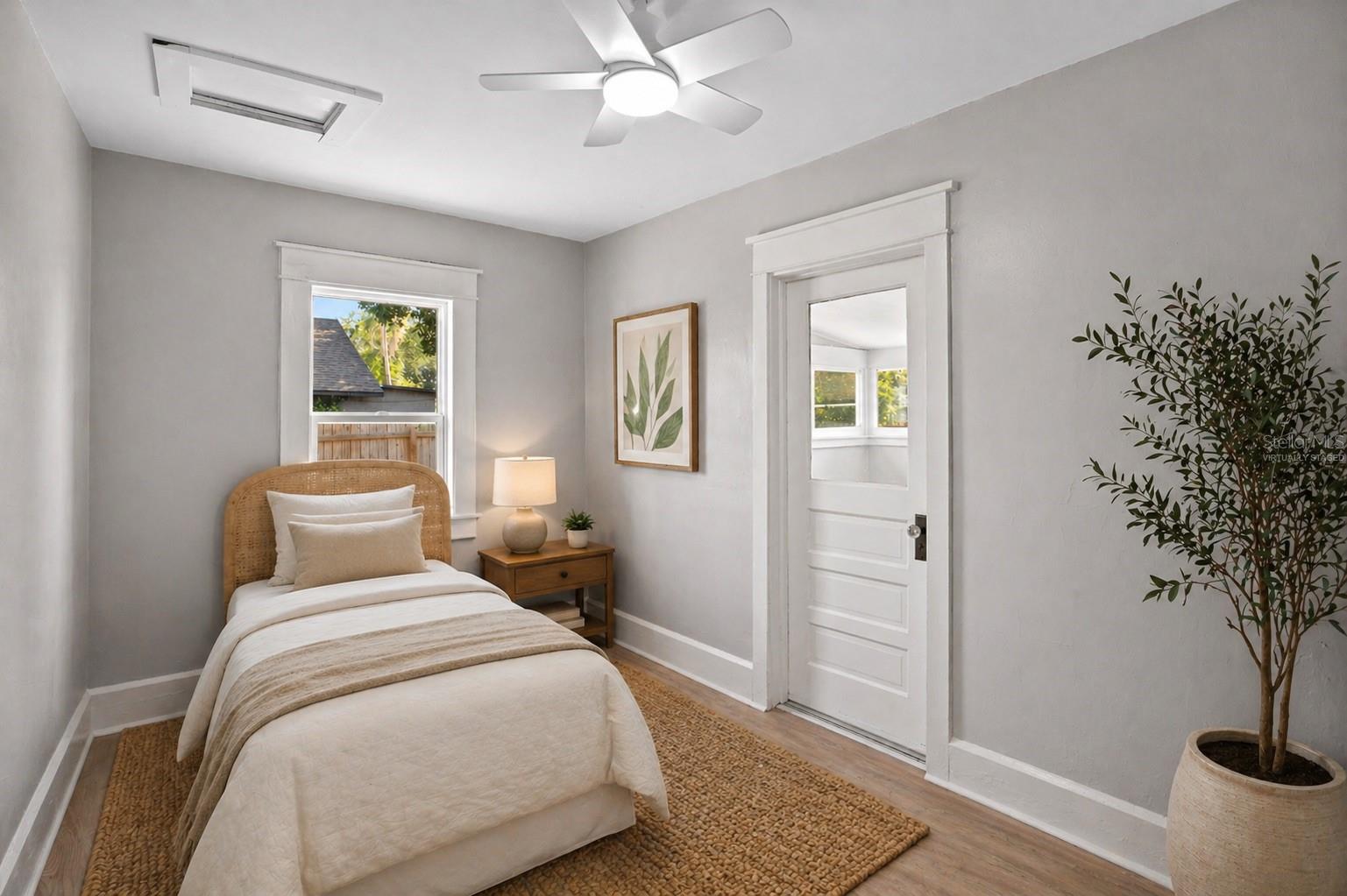 225 35TH ST S, ST PETERSBURG, FL — photo 9