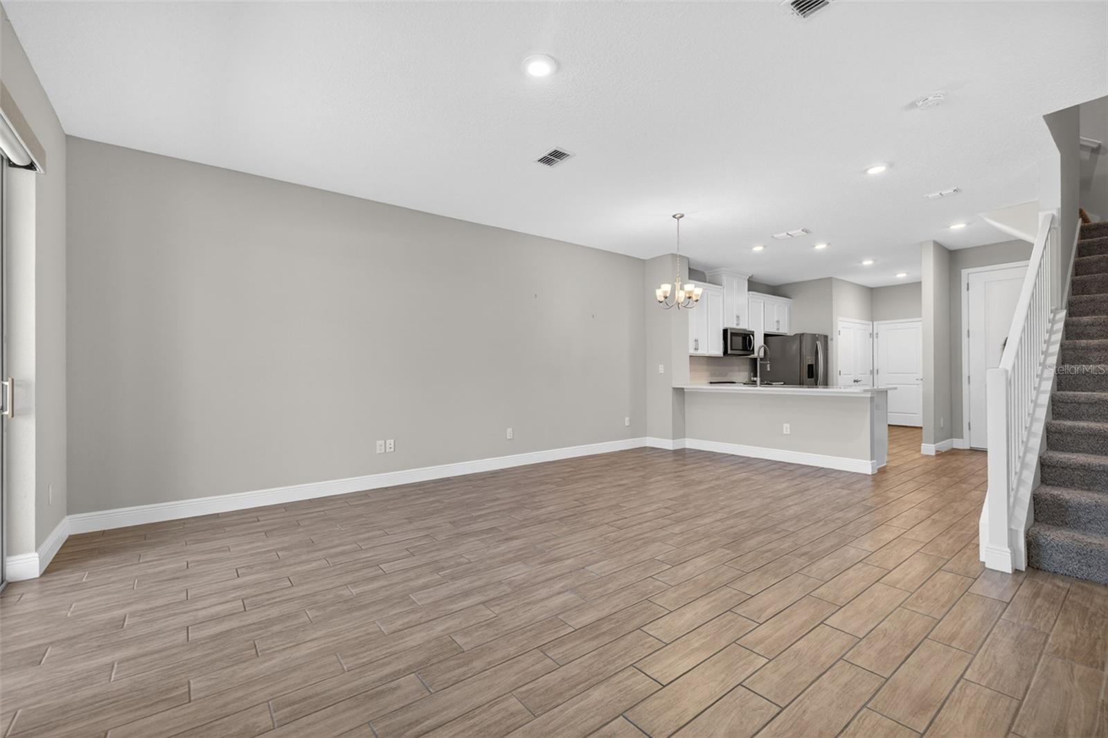 5291 NEIL DR, ST PETERSBURG, FL — photo 7