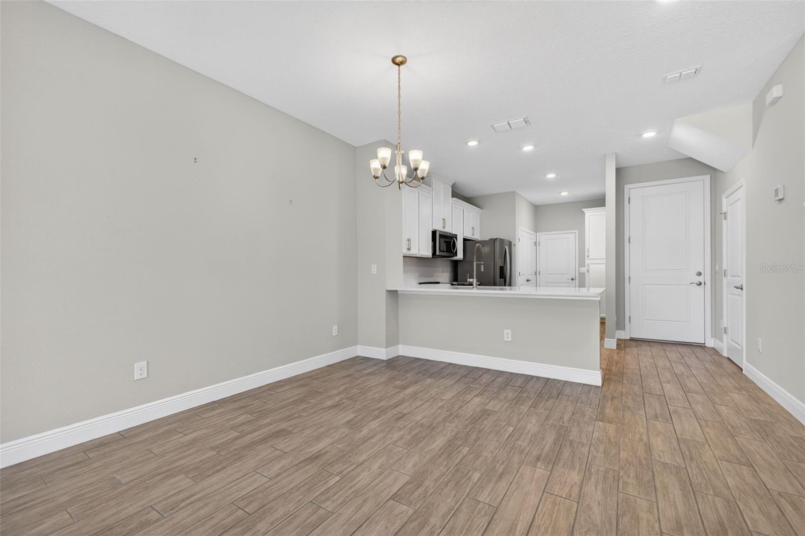 5291 NEIL DR, ST PETERSBURG, FL — photo 8
