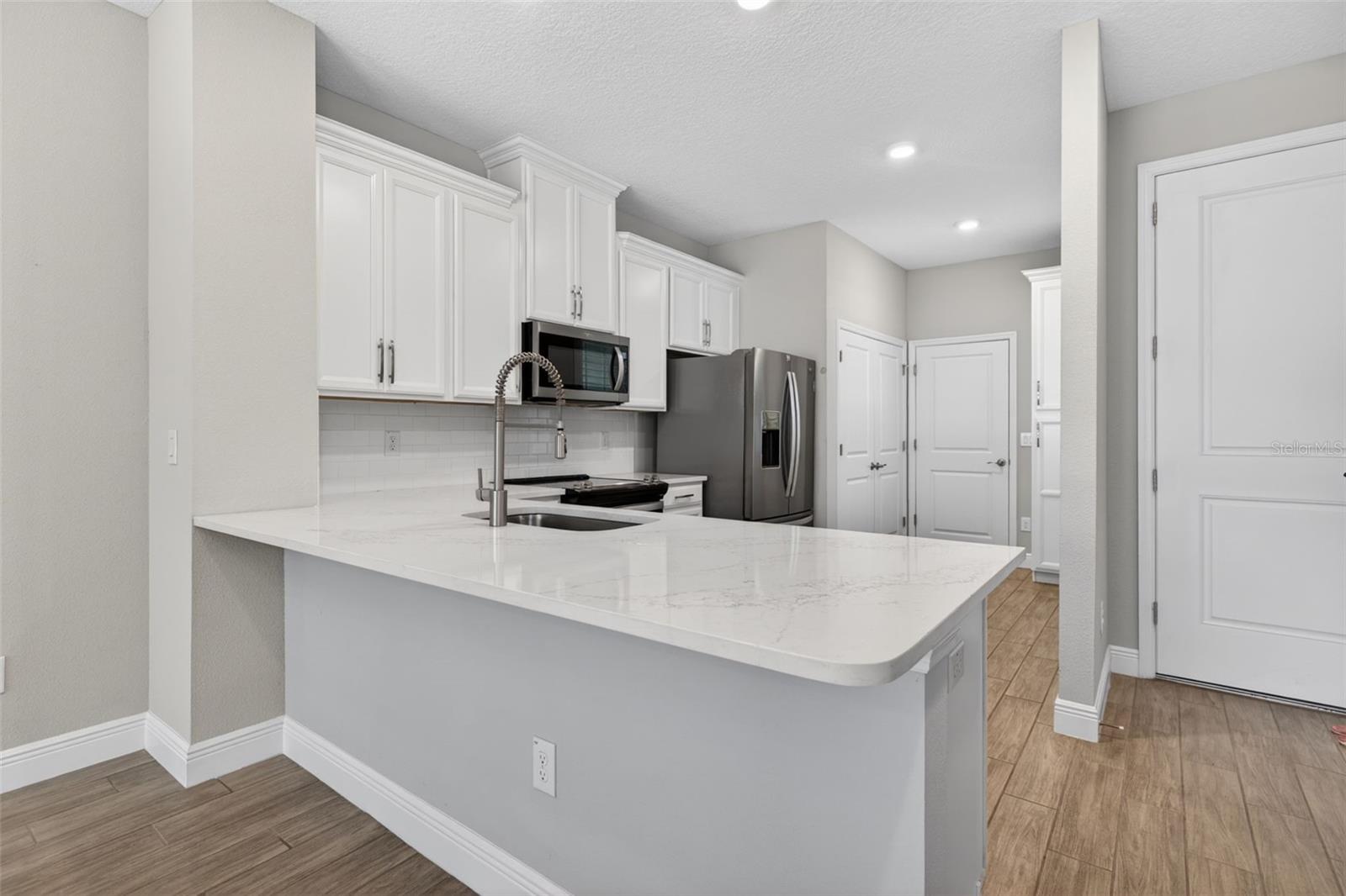 5291 NEIL DR, ST PETERSBURG, FL — photo 10