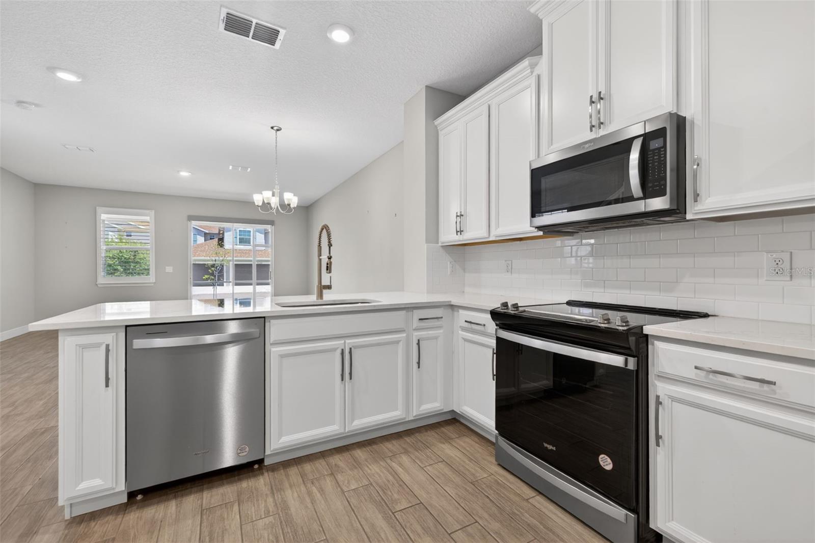 5291 NEIL DR, ST PETERSBURG, FL — photo 12