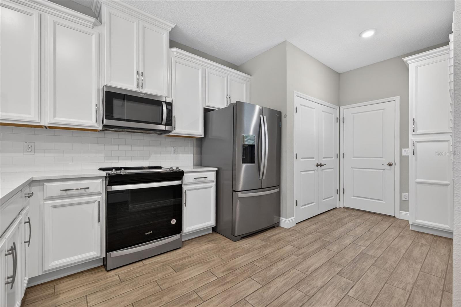 5291 NEIL DR, ST PETERSBURG, FL — photo 14