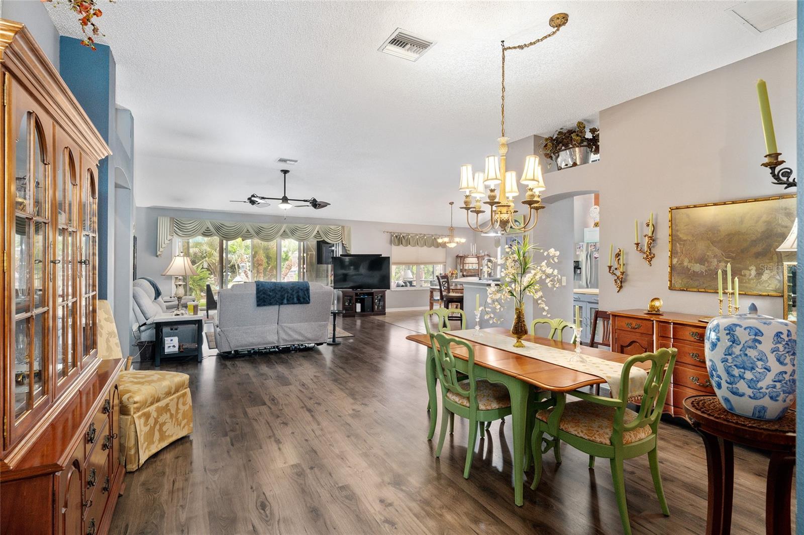 1311 OPORTO DR, THE VILLAGES, FL — photo 9