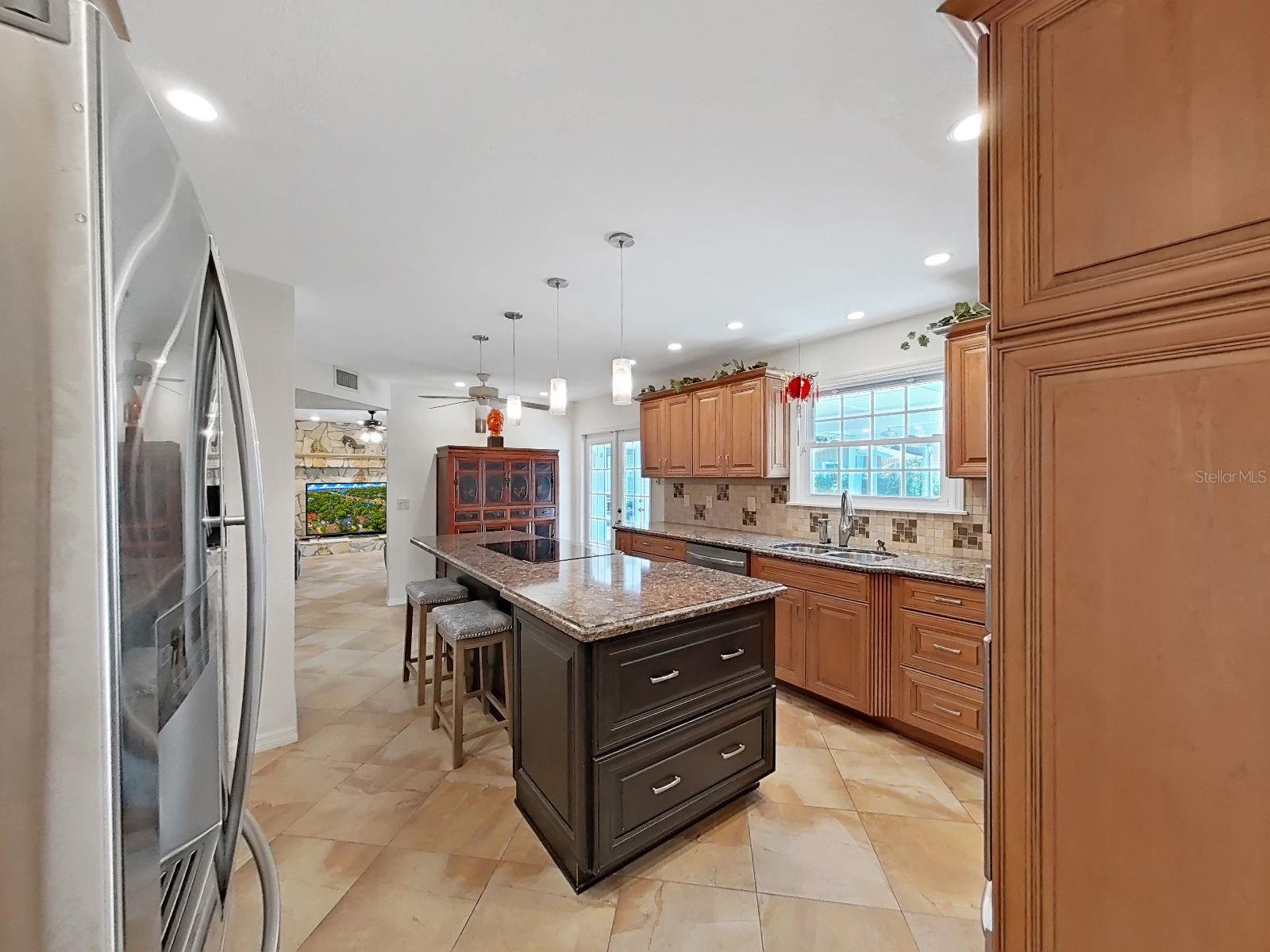 7645 HARBOR VIEW WAY, SEMINOLE, FL — photo 12