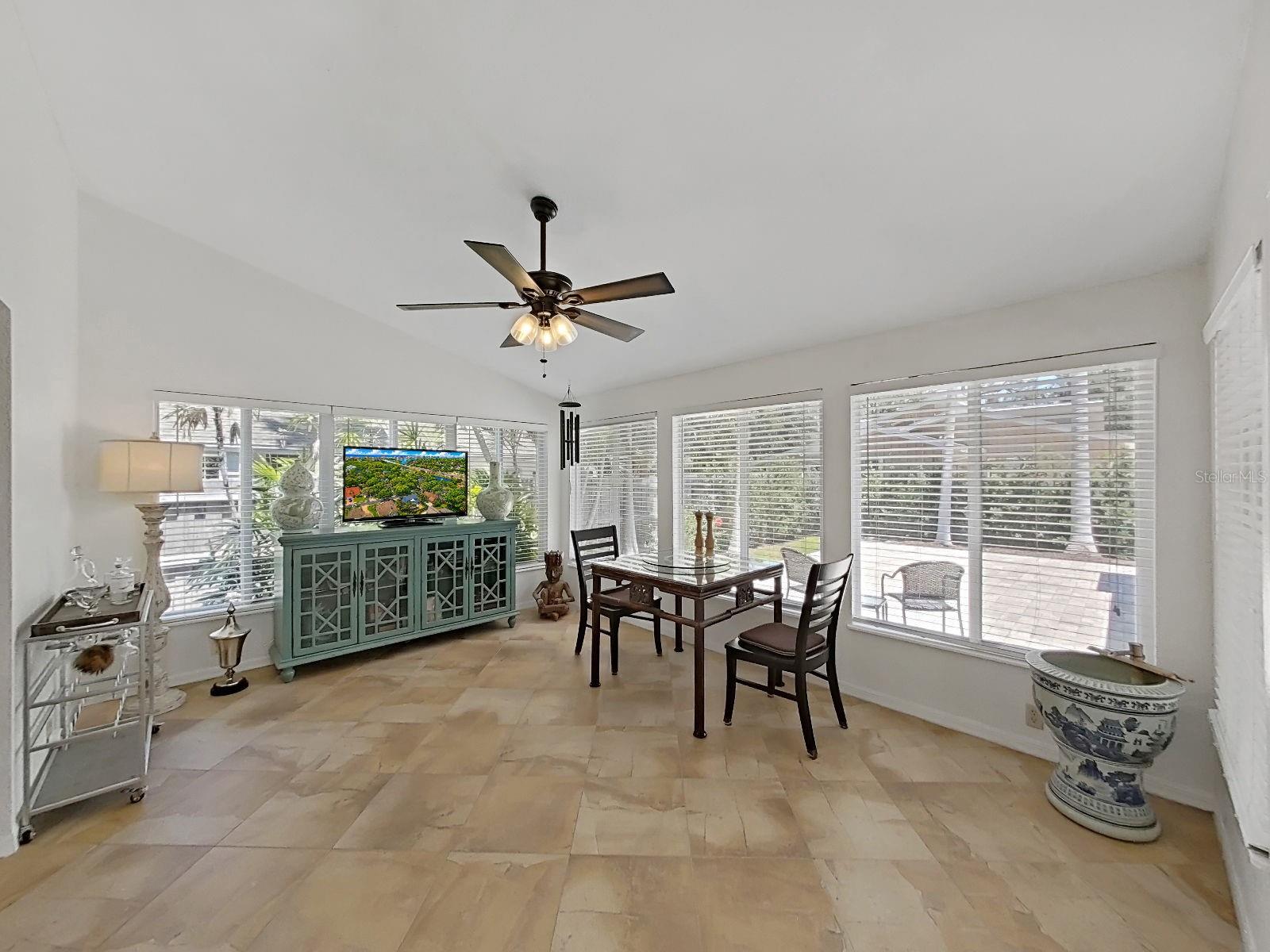 7645 HARBOR VIEW WAY, SEMINOLE, FL — photo 16