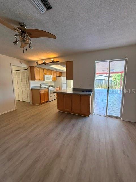 1884 YALE DR, CLEARWATER, FL — photo 8