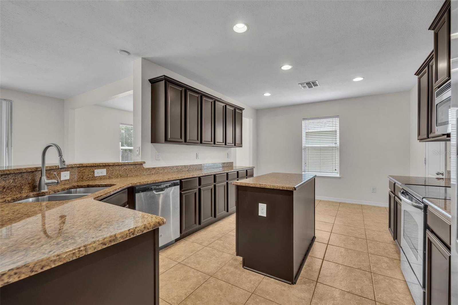 3639 RYEGRASS ST, CLERMONT, FL — photo 8
