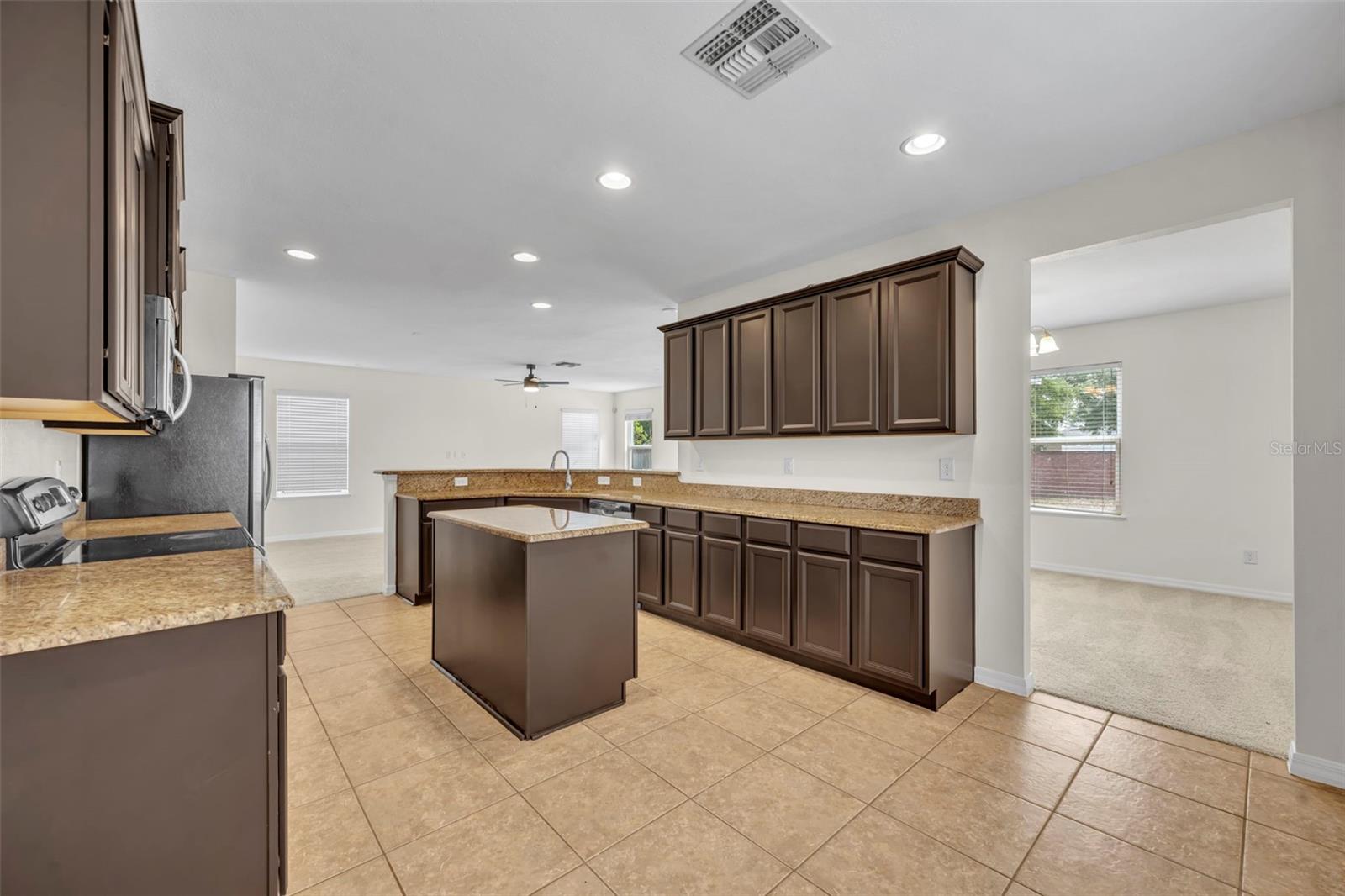 3639 RYEGRASS ST, CLERMONT, FL — photo 11