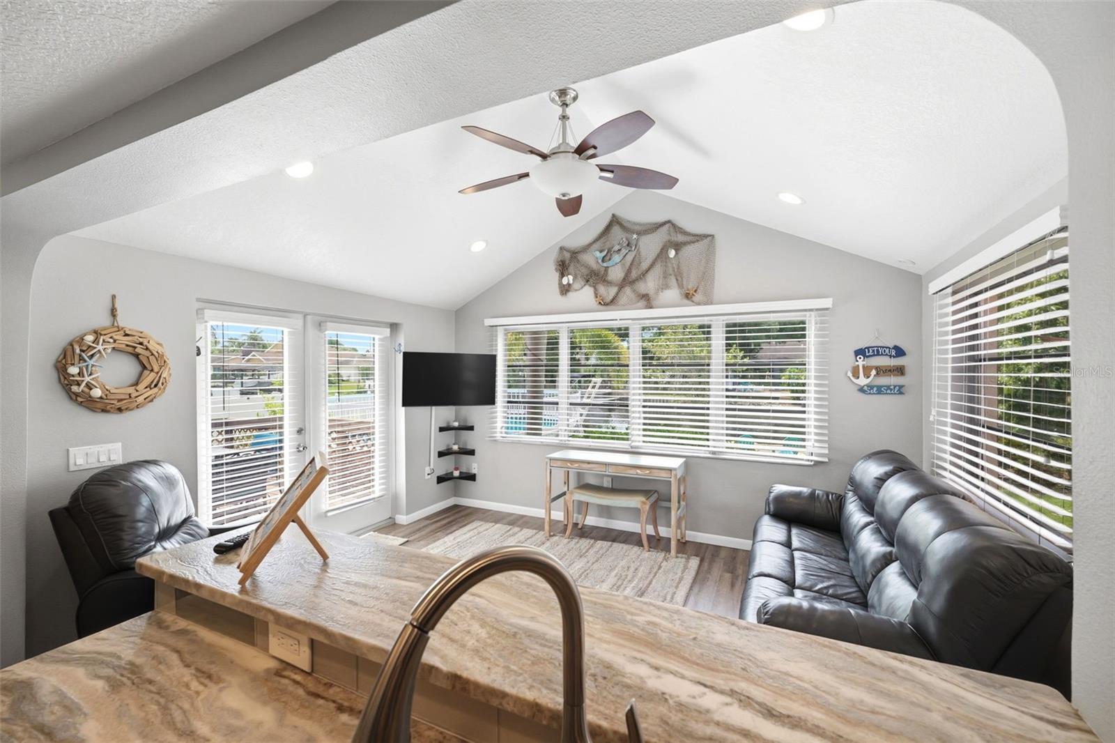 51 CYPRESS DR, PALM HARBOR, FL — photo 17