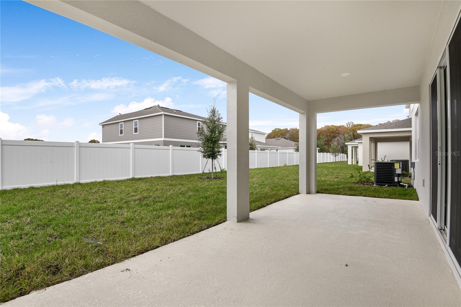 143 WATERSTONE LOOP, TAVARES, FL — photo 38