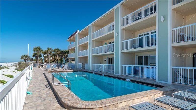 50 GULF BLVD #206, INDIAN ROCKS BEACH, FL