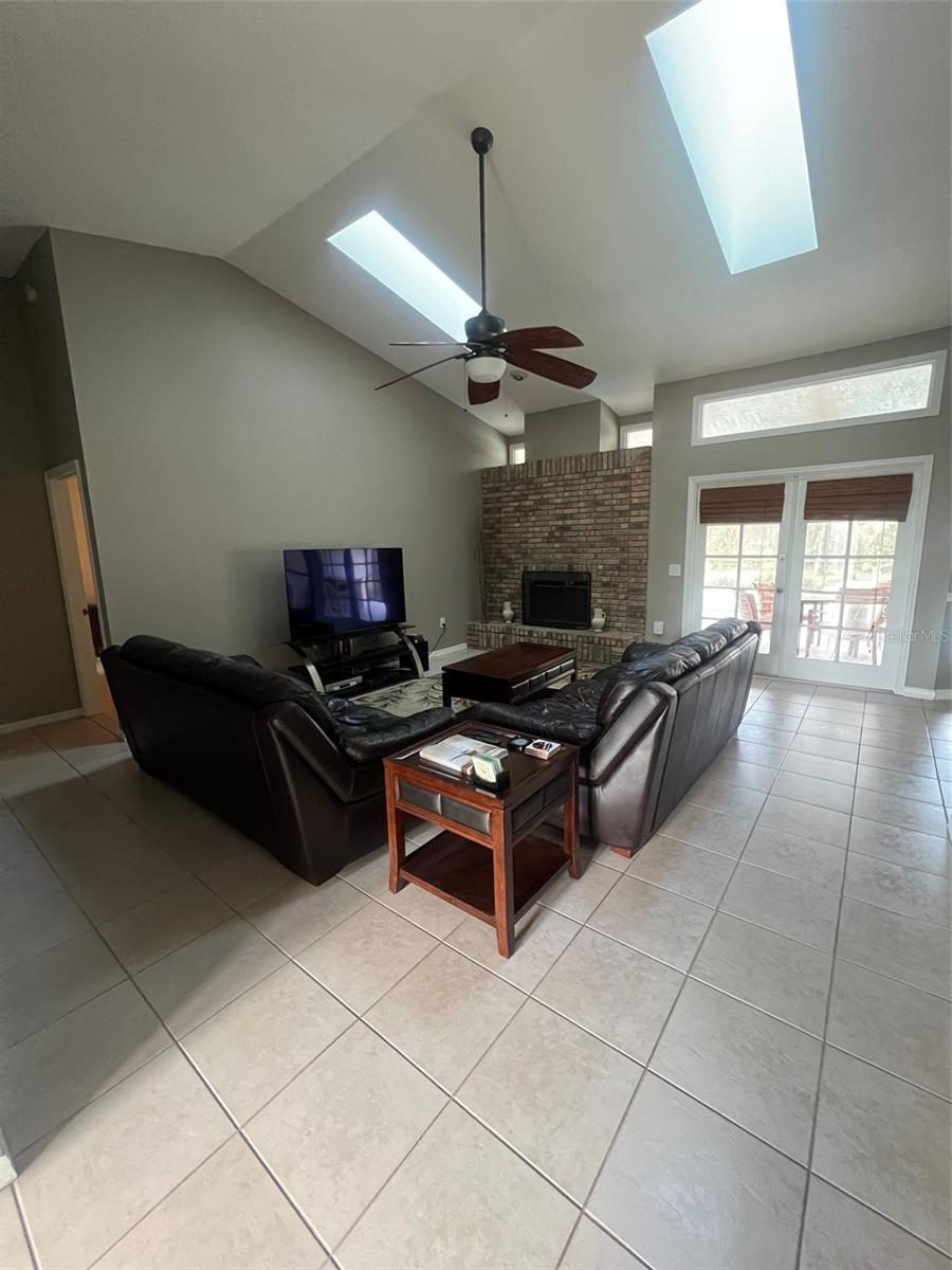 1545 ANTOINETTE CT, OVIEDO, FL — photo 3