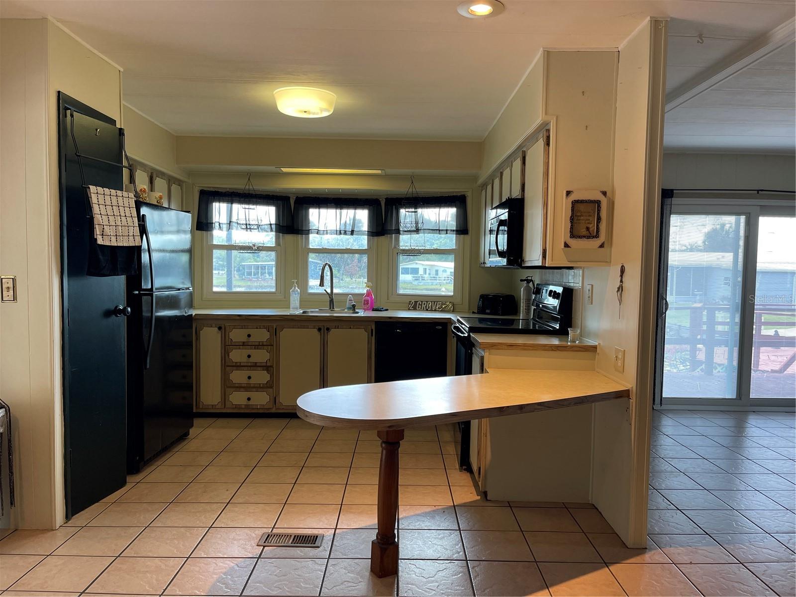 2 GROVE TRAIL, WILDWOOD, FL — photo 9