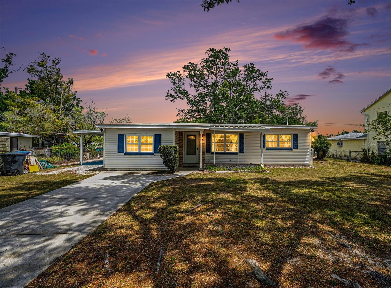 7815 N WOODLYNNE AVE, TAMPA, FL