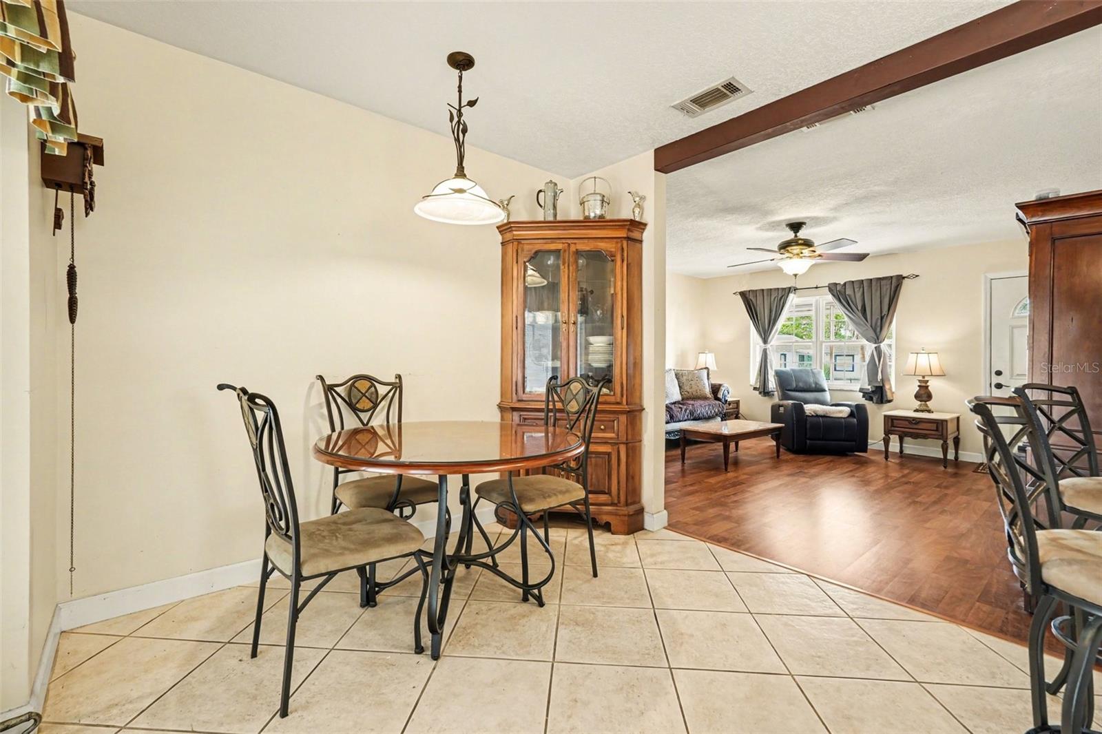 7815 N WOODLYNNE AVE, TAMPA, FL — photo 10