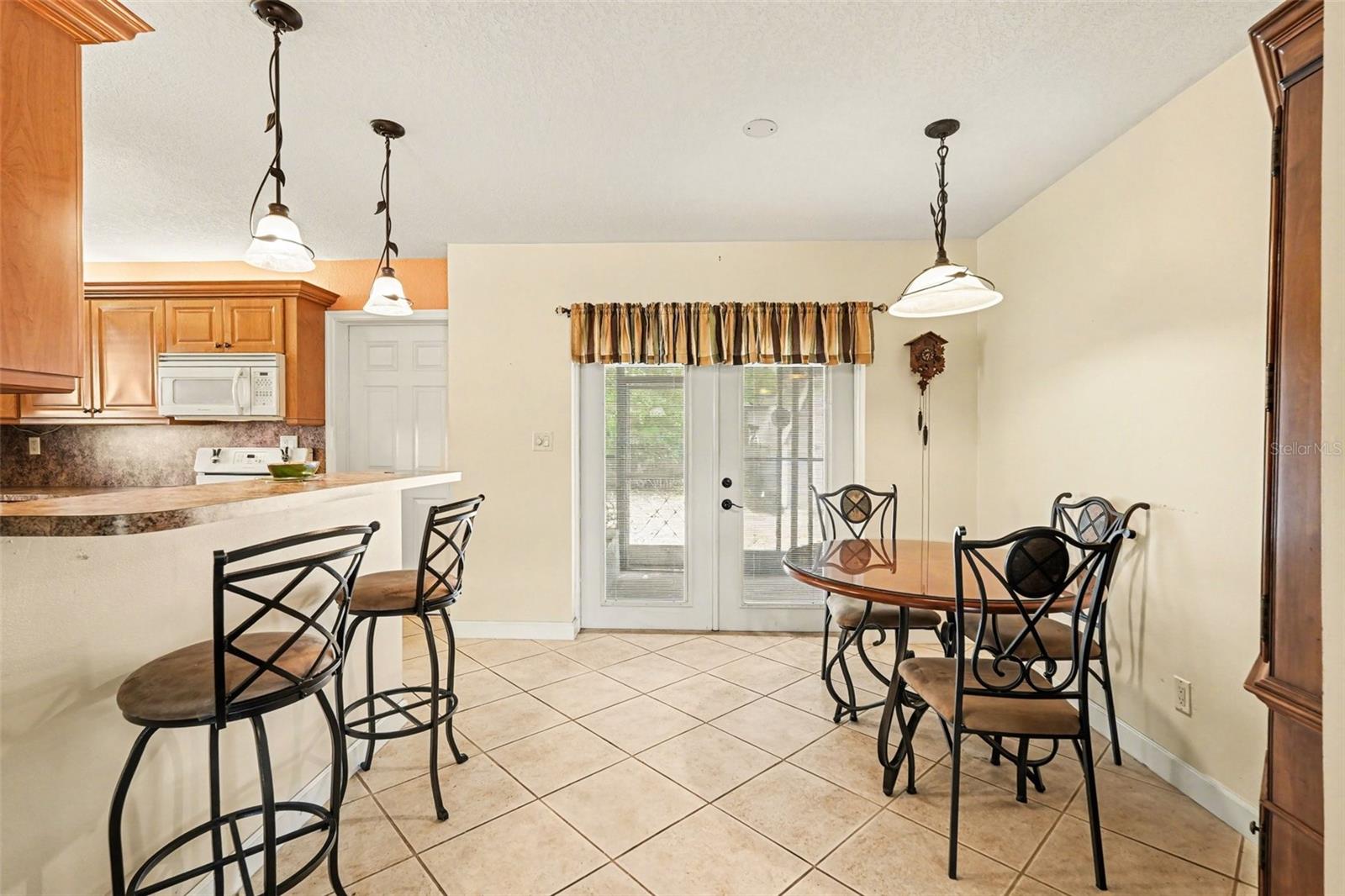 7815 N WOODLYNNE AVE, TAMPA, FL — photo 11