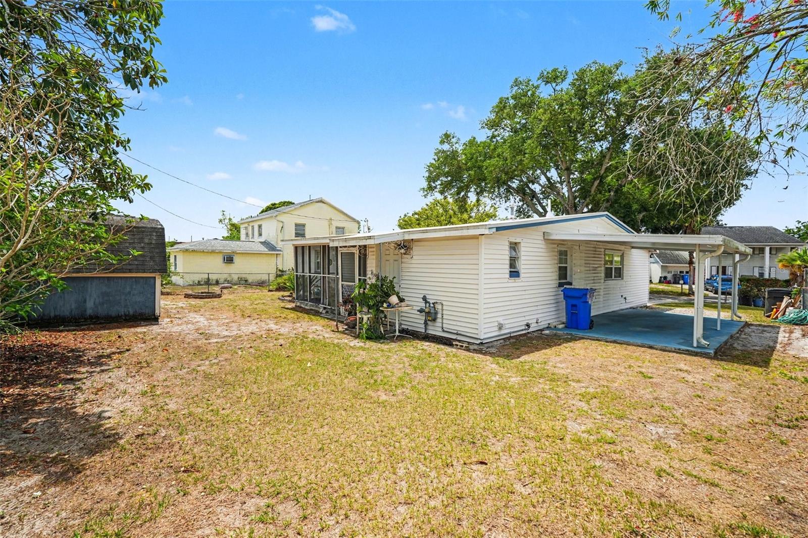 7815 N WOODLYNNE AVE, TAMPA, FL — photo 25