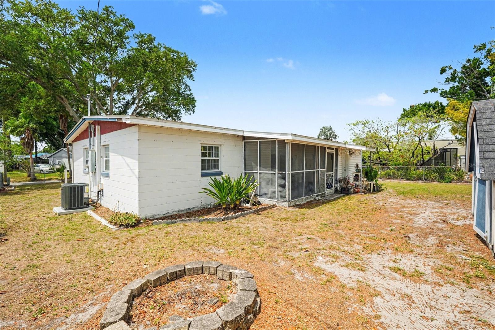 7815 N WOODLYNNE AVE, TAMPA, FL — photo 26